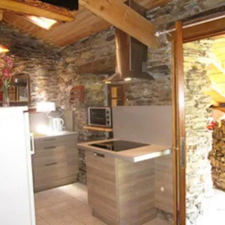 Feriehus Maison D'Une Chambre Avec Terrasse A Bellegarde Marsal
